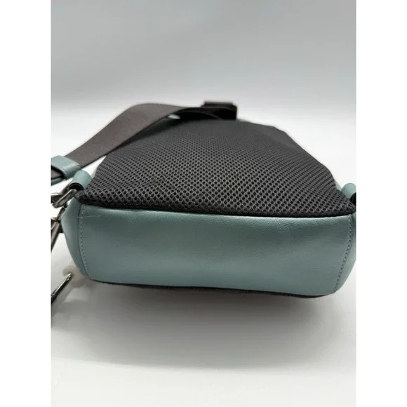 COACH Unisex Charles Messenger Sling Pack Bag in Luxury Smooth Leather - Picture 5 of 11